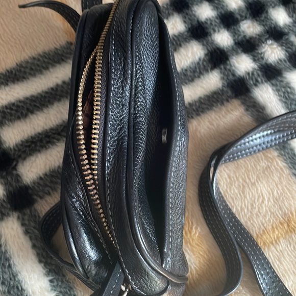 Dana Buchman Crosdbody EzuC - Picture 4 of 4